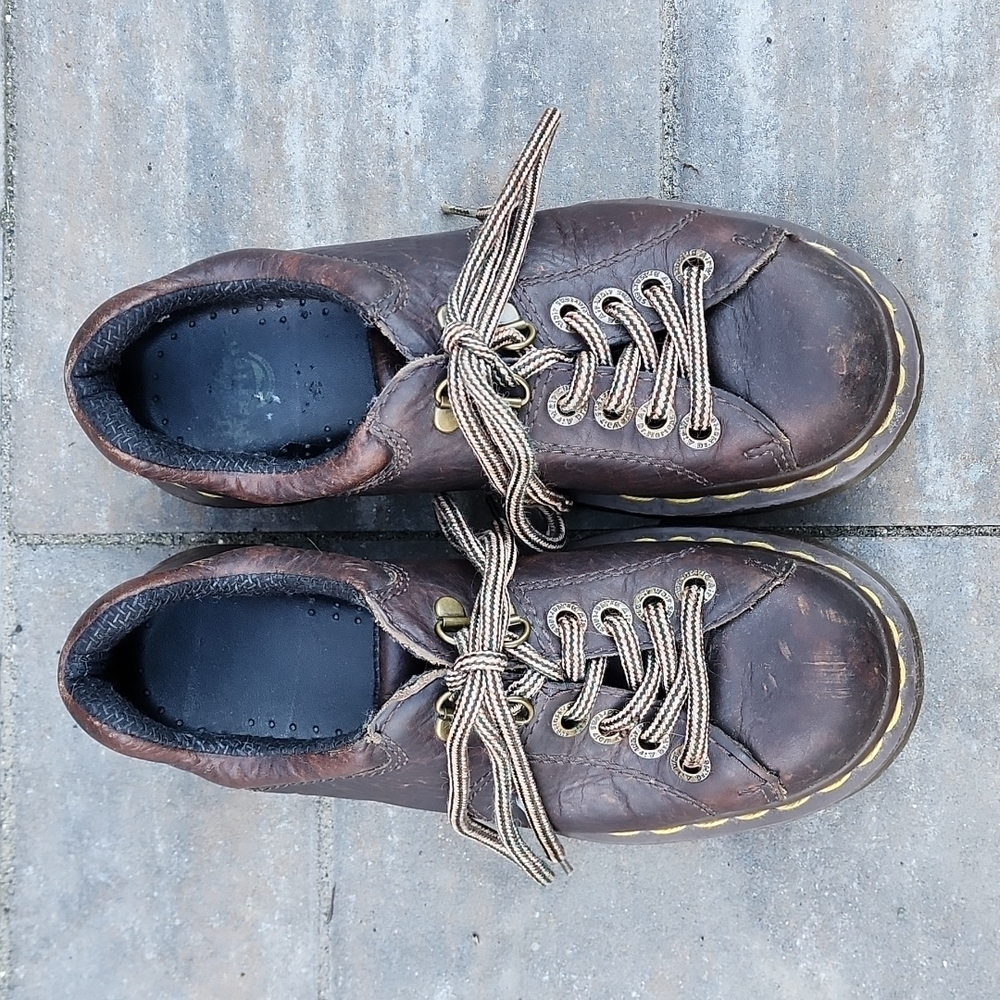 Brown Dr. Martens Airwair US Size 6
